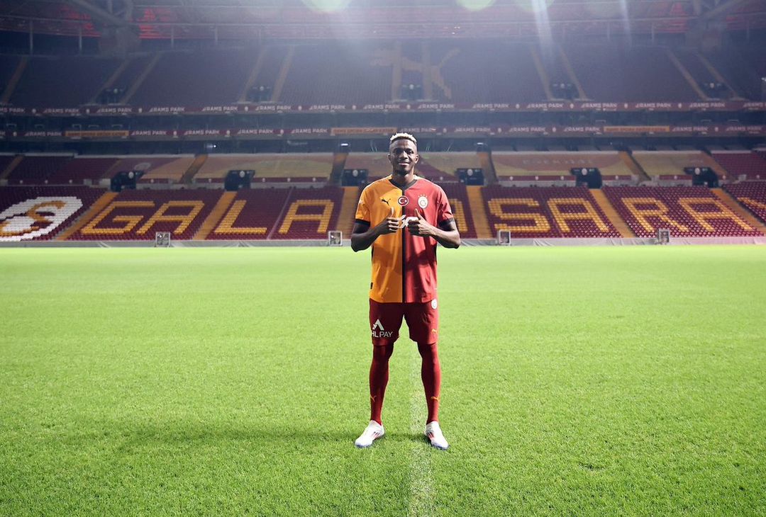 GALLERY Osimhen per la prima volta in campo con la maglia del Galatasaray: le foto - immagine 5