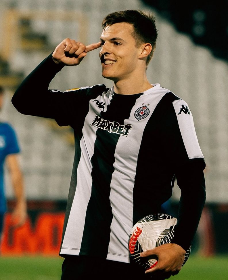 Fullkrug ai box, cambia il mercato del Milan: Nkunku resta, invece Kostic…- immagine 2