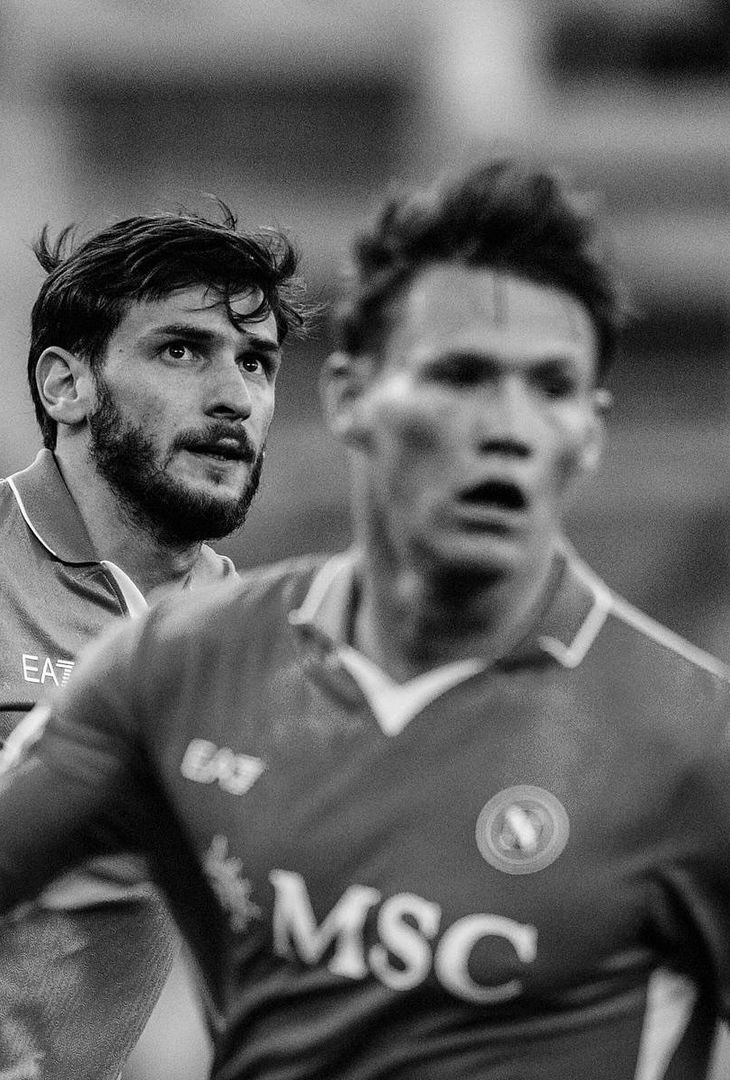 GALLERY Solidità, la caratteristica del Napoli di Conte: i suggestivi scatti - immagine 17