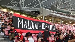 “Maldini=Identity”: lo striscione del Milan Club Singapore che emoziona i rossoneri