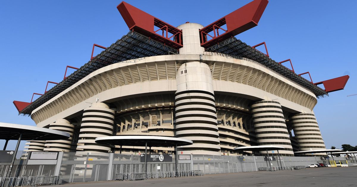 Scaroni: “Faremo un investimento di più di 1 miliardo senza chiedere un soldo al pubblico” Scaroni: “Faremo un investimento di più di 1 miliardo senza chiedere un soldo al pubblico”