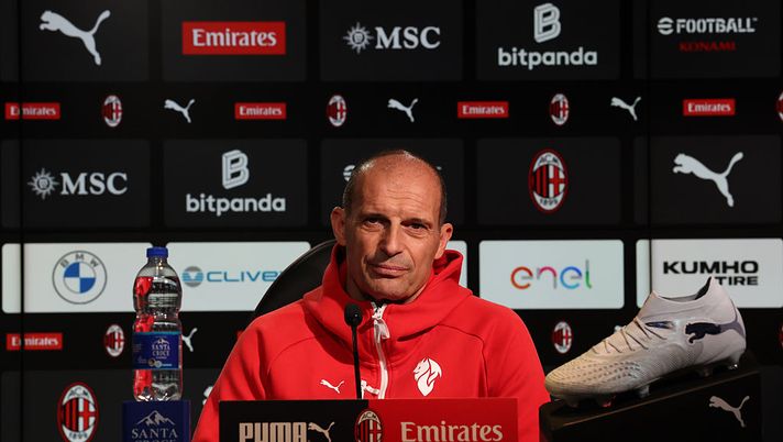 CAIRATE, ITALY - MARCH 20: Head coach AC Milan Massimiliano Allegri speaks with the media during press conference at Milanello on March 20, 2026 in Cairate, Italy. (Photo by Claudio Villa/AC Milan via Getty Images) Serie A, anticipi e posticipi del mese di aprile: quando giocherà il Milan? - immagine 1