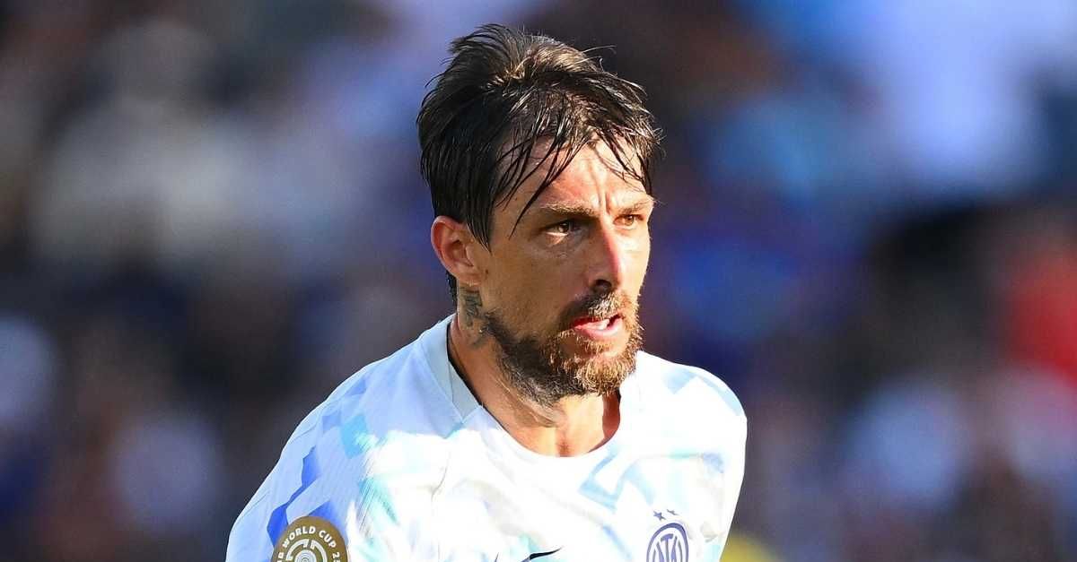 Acerbi al tifoso PSG: “Preso per il c**o no! Sono matto, ti sfondo di botte” Acerbi al tifoso PSG: “Preso per il c**o no! Sono matto, ti sfondo di botte”