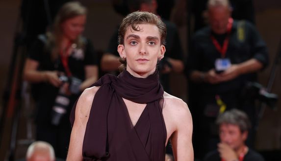 Getty Images Domenico Cuomo: “Ecco dove ci porterà il cinema. Sul set mi emoziono sempre e…” - immagine 1