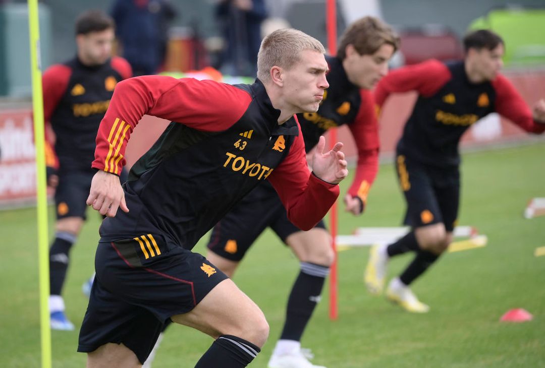 Roma, lavoro a Trigoria nel giorno dell’Immacolata – FOTO GALLERY - immagine 27
