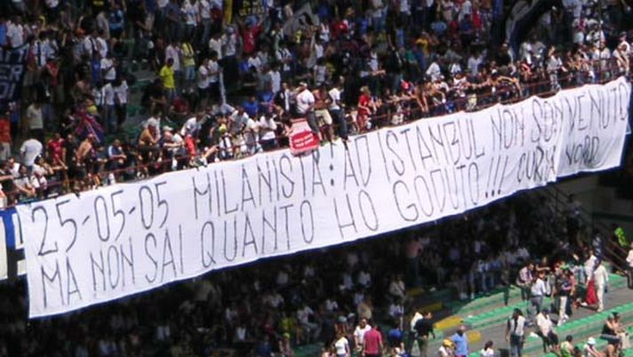 Il derby degli striscioni post Istanbul: nel 2005 San Siro ne era tappezzata… - immagine 1