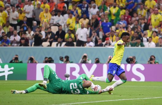 Qatar 2022, Brasile-Serbia 2-0: Lukic aggressivo su Neymar, Vanja salva il salvabile- immagine 2