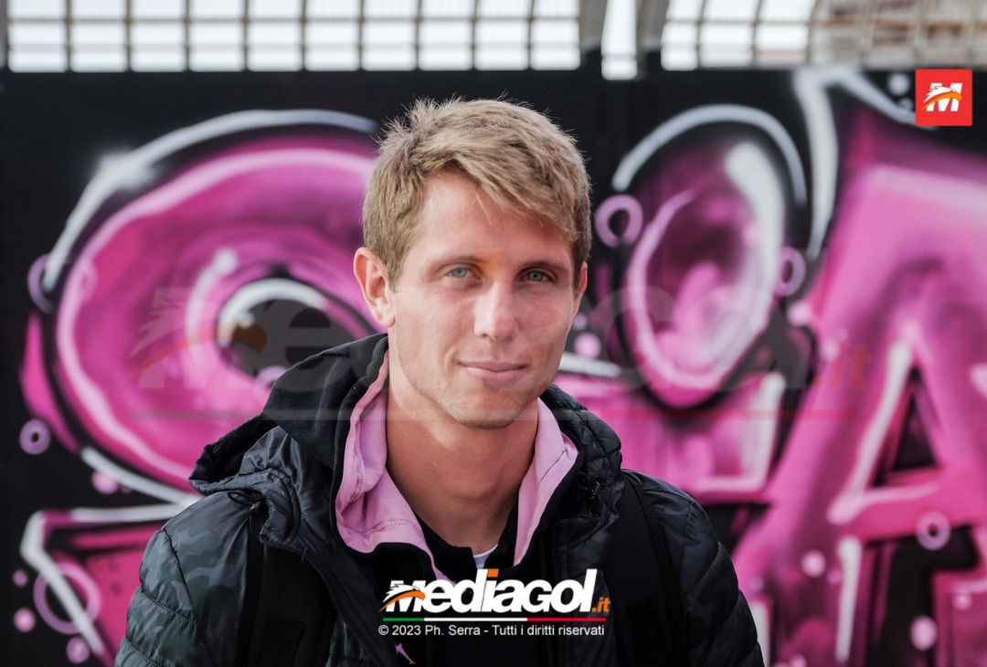 FOTO Südtirol-Palermo, la squadra in partenza dallo stadio “Renzo Barbera” (GALLERY) - immagine 30