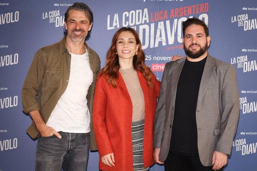 Getty Images Tv: su Sky Cinema dal 25/11 ‘La coda del diavolo’: la trama del film con Luca Argentero- immagine 2