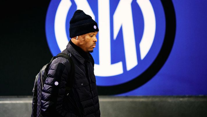 Calhanoglu resta, l’Inter torna al piano A. Da Gudmundsson a Ndoye, tutto legato a tre uscite - immagine 1