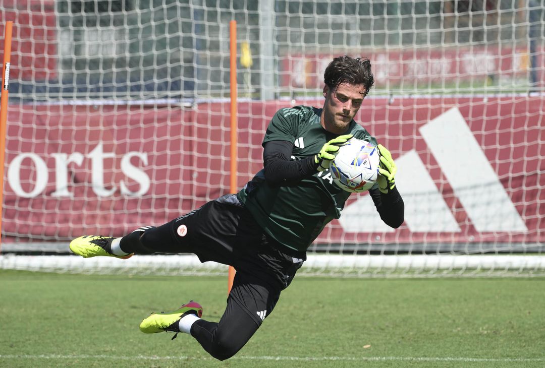 Roma, quarto giorno di ritiro a Trigoria – FOTO GALLERY - immagine 10