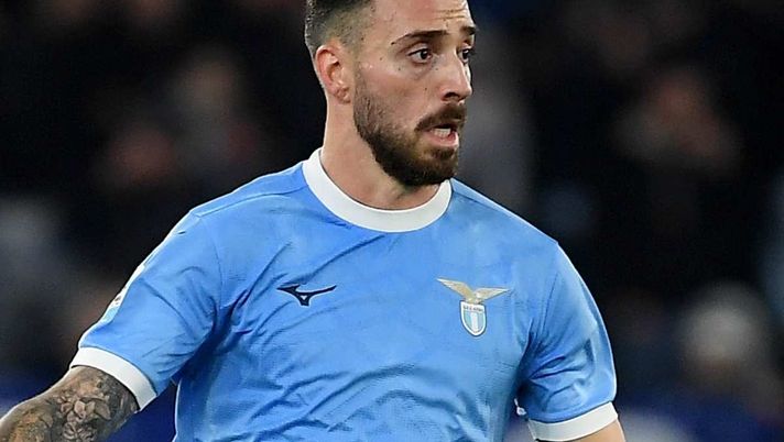 Mario Gila (difensore SS Lazio) | Serie A News (Getty Images) Cardone: 'Gila? Credo sia un'operazione che il Milan sta pianificando per l'estate'