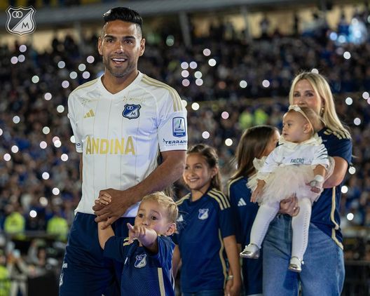 Falcao, il Mbappé dei Millonarios: 30mila persone alla sua presentazione