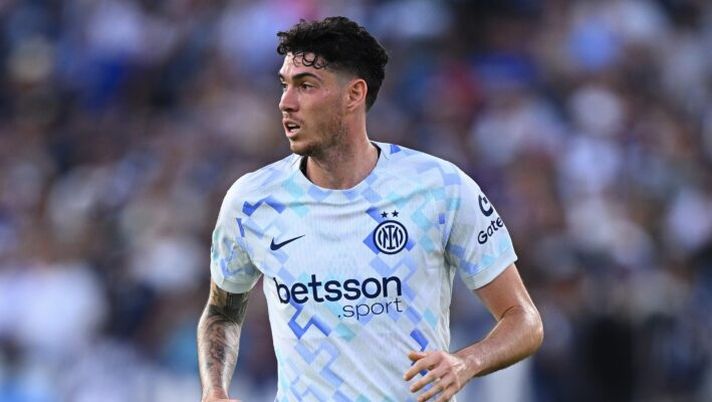 PASADENA, CALIFORNIA - JUNE 17: Alessandro Bastoni of FC Internazionale in action during the FIFA Club World Cup 2025 group E match between CF Monterrey and FC Internazionale Milano at Rose Bowl Stadium on June 17, 2025 in Pasadena, California. (Photo by Mattia Pistoia - Inter/Inter via Getty Images) Romano – Bastoni all’Al-Hilal, una storia mai esistita. Ecco il punto della situazione - immagine 1