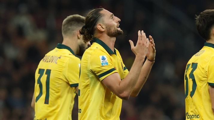 Adrien Rabiot, centrocampista AC Milan, qui durante Milan-Atalanta 2-3 di Serie A