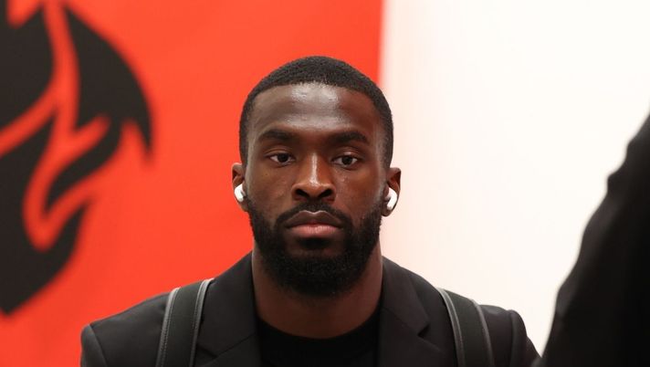 Tomori prima di Milan-Lazio: 'Derby? Ora testa bassa e pedalare. Ce ne sono altre da vincere'