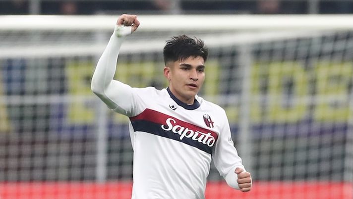 FLASH – Bologna, Castro lascia il campo toccandosi la coscia sinistra: condizioni da valutare - immagine 1