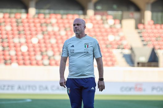 Andrea Soncin, CT della Nazionale Italiana, assiste all'allenamento e alla conferenza stampa della Nazionale Italiana Femminile, il 15 luglio 2024 a Bolzano. (Foto di Emmanuele Ciancaglini/Getty Images) Italia femminile, le 23 giocatrici convocate per l’Europeo di Svizzera- immagine 2