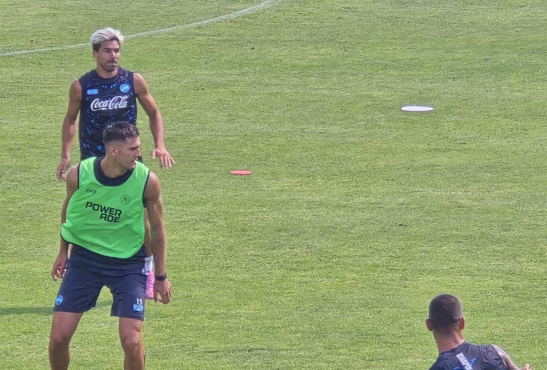 Lucca, ecco le prime immagini col Napoli: subito in campo a Dimaro! - LA FOTOGALLERY