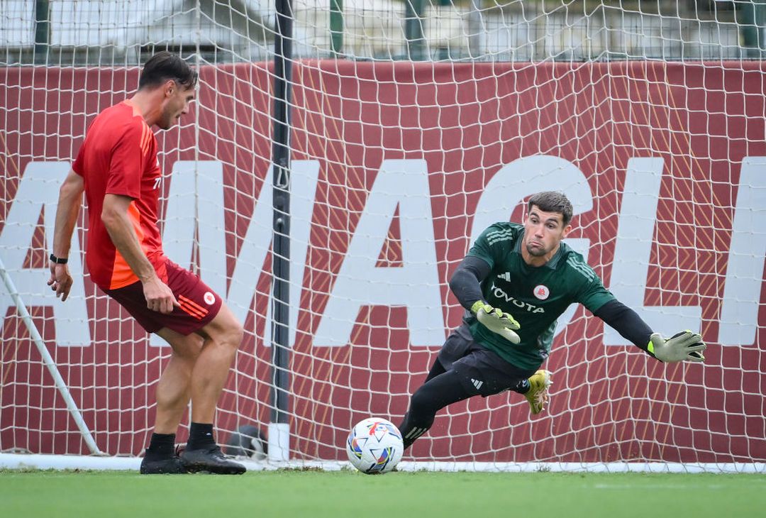 Roma, rifinitura a Trigoria alla vigilia di Cagliari: c’è Dybala – FOTO GALLERY - immagine 22
