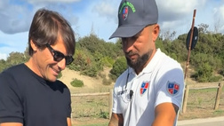 Conte, siparietto con un piccolo tifoso: “Mister, dobbiamo fare i compiti!”