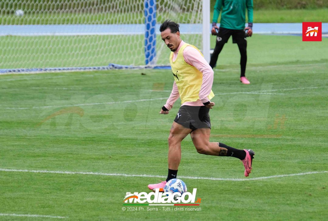 FOTO Ritiro Palermo, gli scatti della seduta mattutina dei rosanero (Gallery) - immagine 18