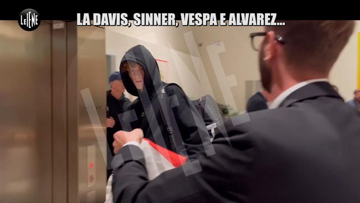 Siparietto Vespa-Sinner a ‘Le Iene’: “Non perdono il no alla Davis”. La replica  Siparietto Vespa-Sinner a ‘Le Iene’: “Non perdono il no alla Davis”. La replica - immagine 1