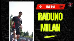 Raduno Milan 2025-2026: fine allenamento tra foto e autografi | LIVE News