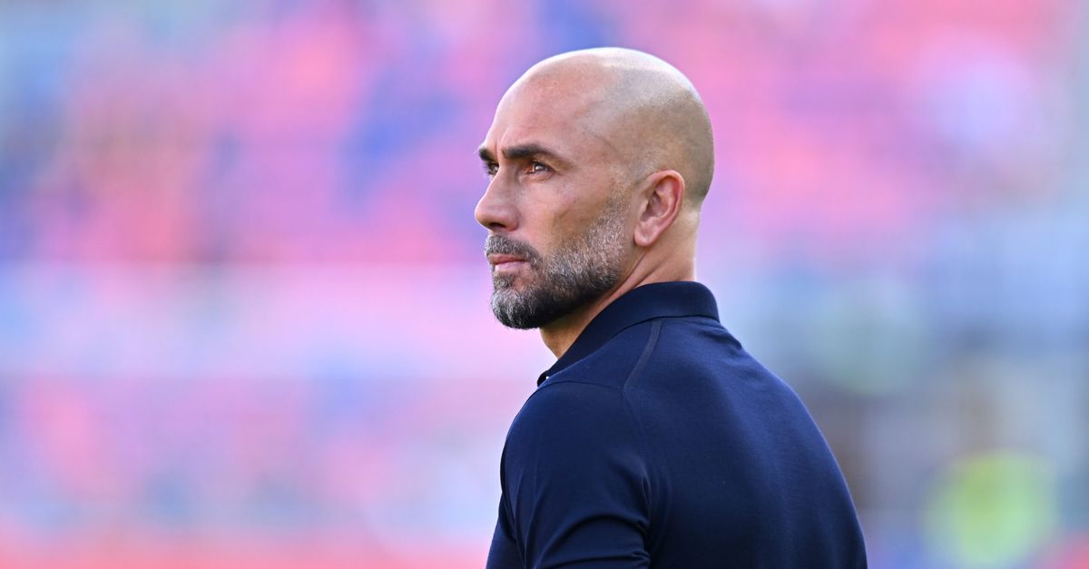 Bologna, Di Vaio: "Non sapevamo dell’incontro tra Italiano e il Napoli. Rowe? Lui qui è contento…"