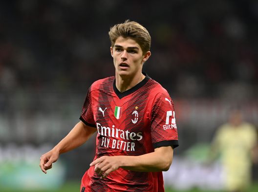 MILAN, ITALY - JUNE 04: Charles De Ketelaere of AC Milan in action during the Serie A match between AC Milan and Hellas Verona at Stadio Giuseppe Meazza on June 04, 2023 in Milan, Italy. (Photo by Claudio Villa/AC Milan via Getty Images) Milan: i numeri sulle spesa e il tema dell’efficienza degli investimenti- immagine 5