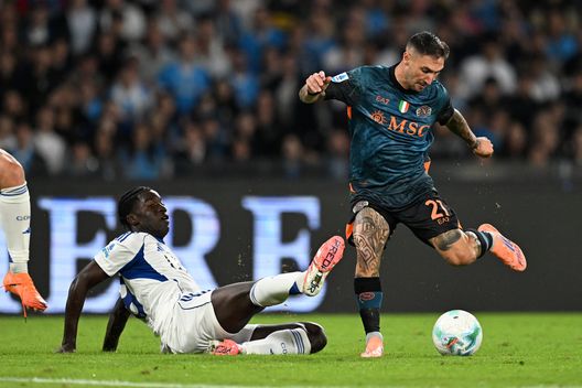 Napoli, Conte: “Oggi vedo il bicchiere mezzo pieno, vado a dormire sereno. Ho dei guerrieri”- immagine 2