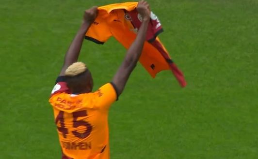Victor Osimhen dedica il gol a Mauro Icardi Osimhen