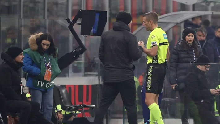 Gli arbitri: “Totalmente aperti al Var a chiamata, potrebbe fare la differenza. Auspichiamo…” - immagine 1