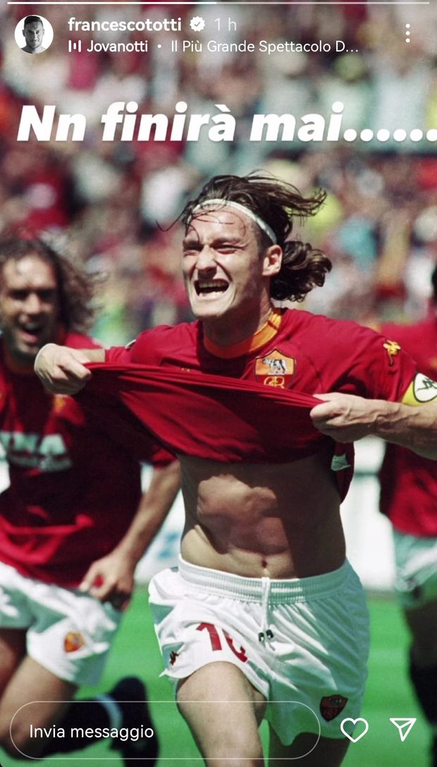 Roma, Totti ricorda lo scudetto del 2001: “Non finirà mai…” – FOTO- immagine 2