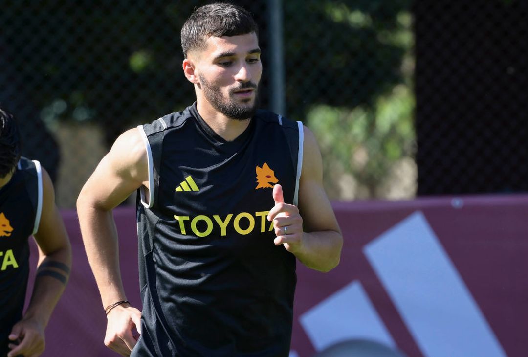 Roma, secondo giorno di ritiro. L’allenamento a Trigoria – FOTO GALLERY - immagine 16