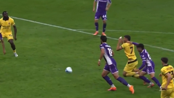 L’arbitro di TikTok e il rigore: “Gimenez accentua, Parisi è imprudente”