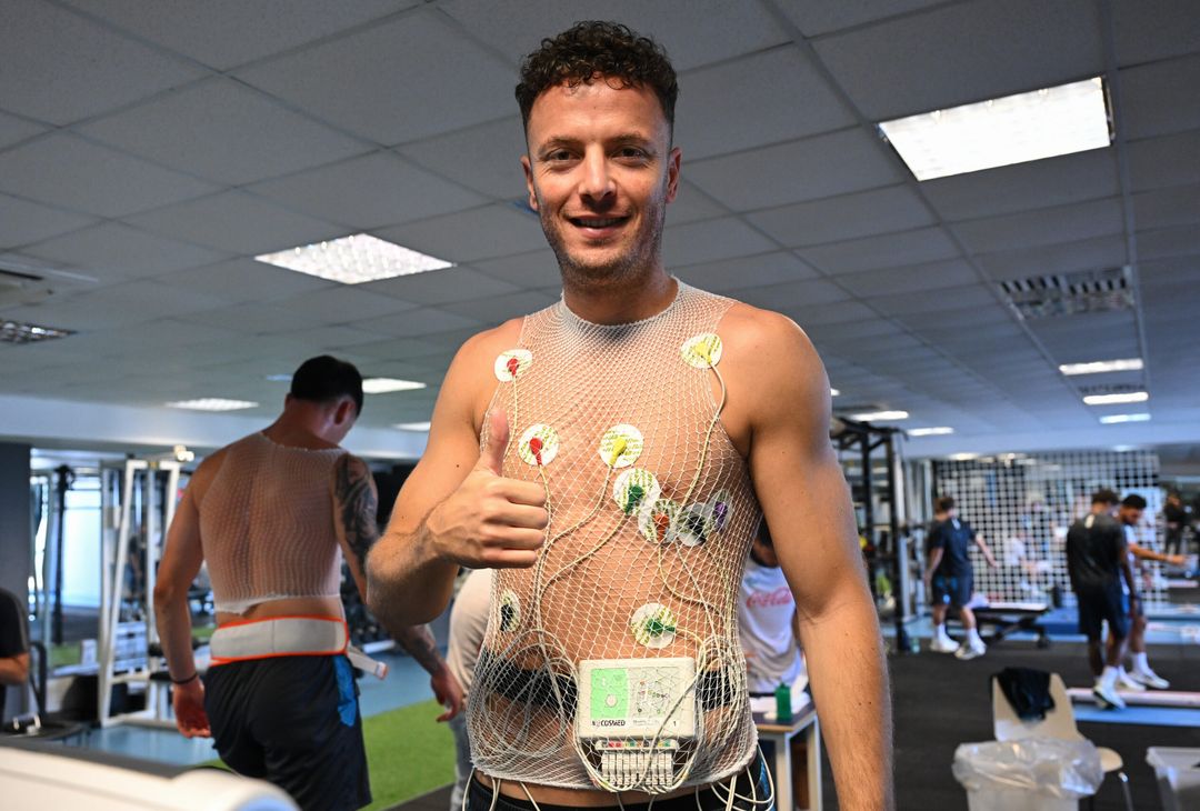 Secondo giorno di test fisici per i calciatori del Napoli a Castel Volturno