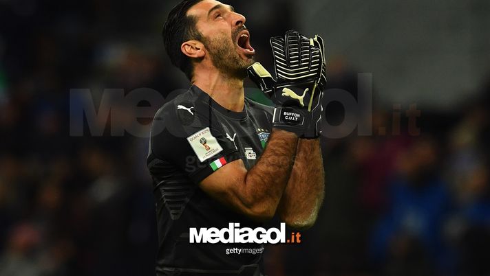 MILAN, ITALY - NOVEMBER 13: Gianluigi Buffon of Italy reacts during the FIFA 2018 World Cup Qualifier Play-Off: Second Leg between Italy and Sweden at San Siro Stadium on November 13, 2017 in Milan, Sweden. (Photo by Valerio Pennicino/Getty Images) Parma