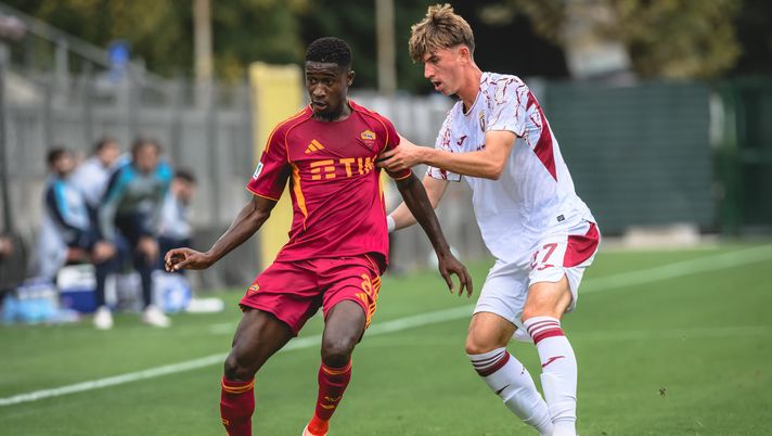 ROME, ITALY - OCTOBER 25: AS Roma player Muhammed Bah during the under 20 championship match between AS Roma v Torino at Stadio Tre Fontane on October 25, 2025 in Rome, Italy. (Photo by Luciano Rossi/AS Roma via Getty Images) Torino Primavera, undici giorni di fuoco: in apertura l’infrasettimanale con la Roma - immagine 1