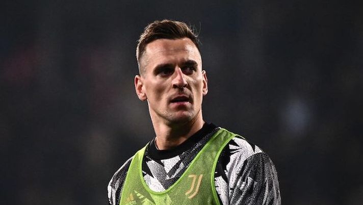 Gazzetta: “Milik, oggi gli esami dopo l’infortunio al ginocchio: la Juve ha questa speranza” - immagine 1