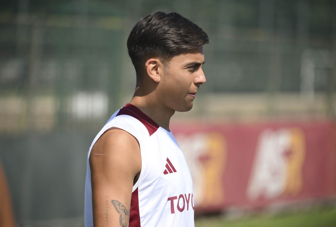 Roma, giallorossi a lavoro a Trigoria: è tornato Dybala – FOTO GALLERY - immagine 2