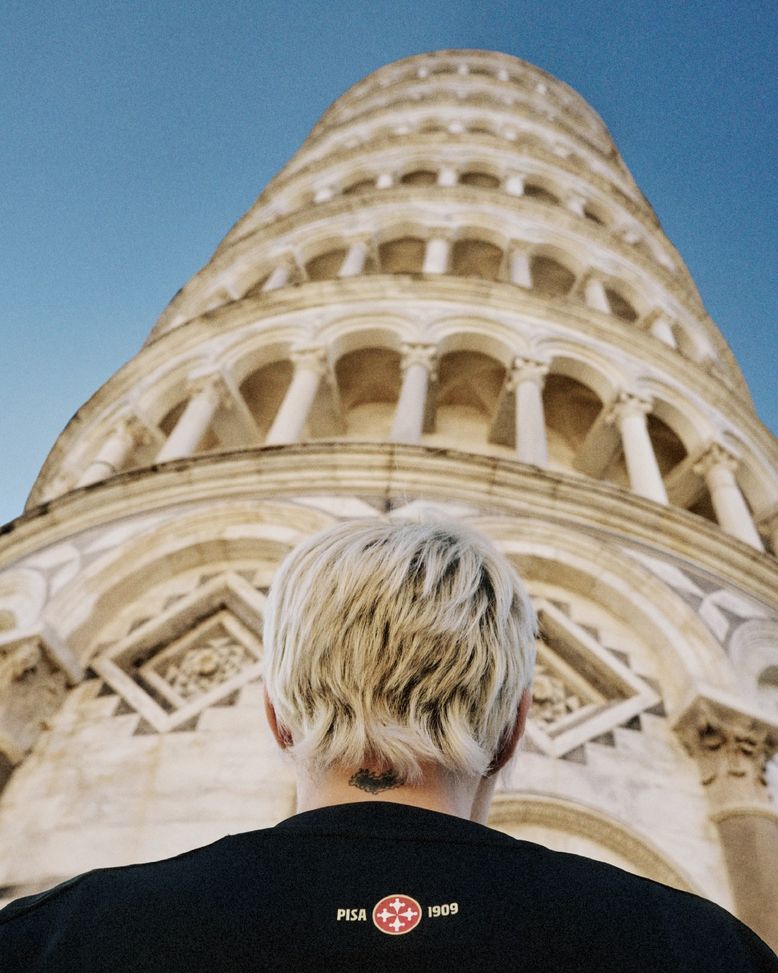 pisa-prima-maglia-home-2025-2026-oro-storia-tradizione