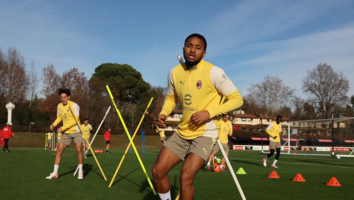 Arizala Nkunku non decolla e la caviglia di Gimenez fa fatica a tornare al 100 per cento. Arizala, c'era anche il Bruges di Jashari...