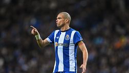 VIDEO – Pepe ma che fai? Si ferma per il fuorigioco, ma lo Shakhtar segna