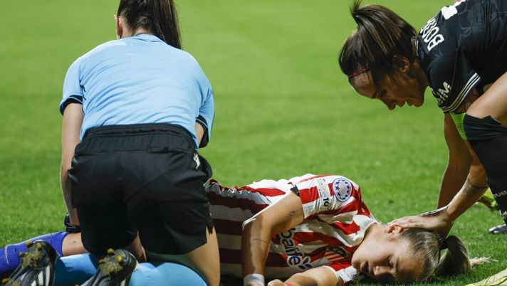 Paura in Champions League femminile: Andrea Medina perde i sensi in Atletico Madrid-Juventus - immagine 1