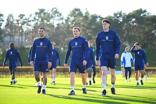 Bastoni squalificato per Italia-Israele ma è ancora in ritiro: ecco quando tornerà ad Appano- immagine 3