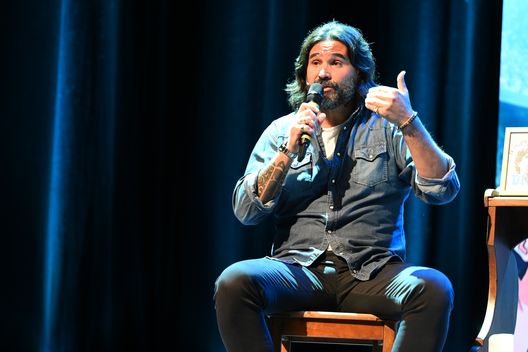 ORE 21.00
VIERI, ADAMI, CASSANO E VENTOLA, FENOMENO BOBO TV
Nella foto: Lele ADANI
Festival dello Sport
Auditorium
Trento, 8 ottobre 2021
FOTO: Nicola Eccher – Archivio Ufficio Stampa Provincia autonoma di Trento Zazzaroni: “Interessa un cazzo di Cassano e Adani. 45 anni di coglioni? E Lele ha detto no a…”- immagine 3