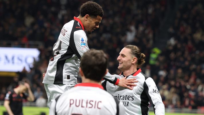 MILAN, ITALY - MARCH 21: Adrien Rabiot of AC Milan celebrates with team-mates after scoring the goal during the Serie A match between AC Milan and Torino FC at Giuseppe Meazza Stadium on March 21, 2026 in Milan, Italy. (Photo by Claudio Villa/AC Milan via Getty Images) Milan-Torino 3-2, Athekame: “Nell’intervallo ci siamo parlati ed è andata meglio” - immagine 1