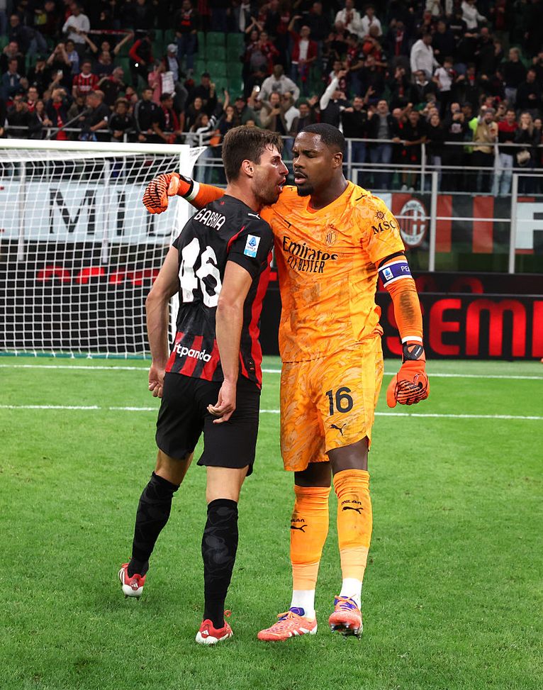 maignan-curva-sud-instagram-story-milan-napoli