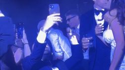 Di Lorenzo show a un matrimonio: canta e balla sulle note di “Pedro”!